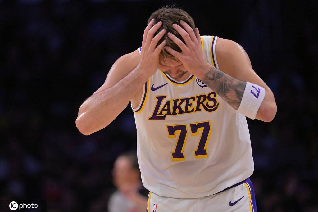 皇冠体育行业洞察：官方实力榜｜马刺超雷霆居首 湖人排名NO.9勇士第15