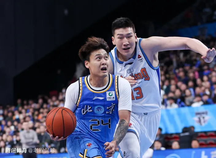 皇冠体育独家报道：战老东家新疆只打9分钟 赵睿解释下半场没出战｜边打边调整