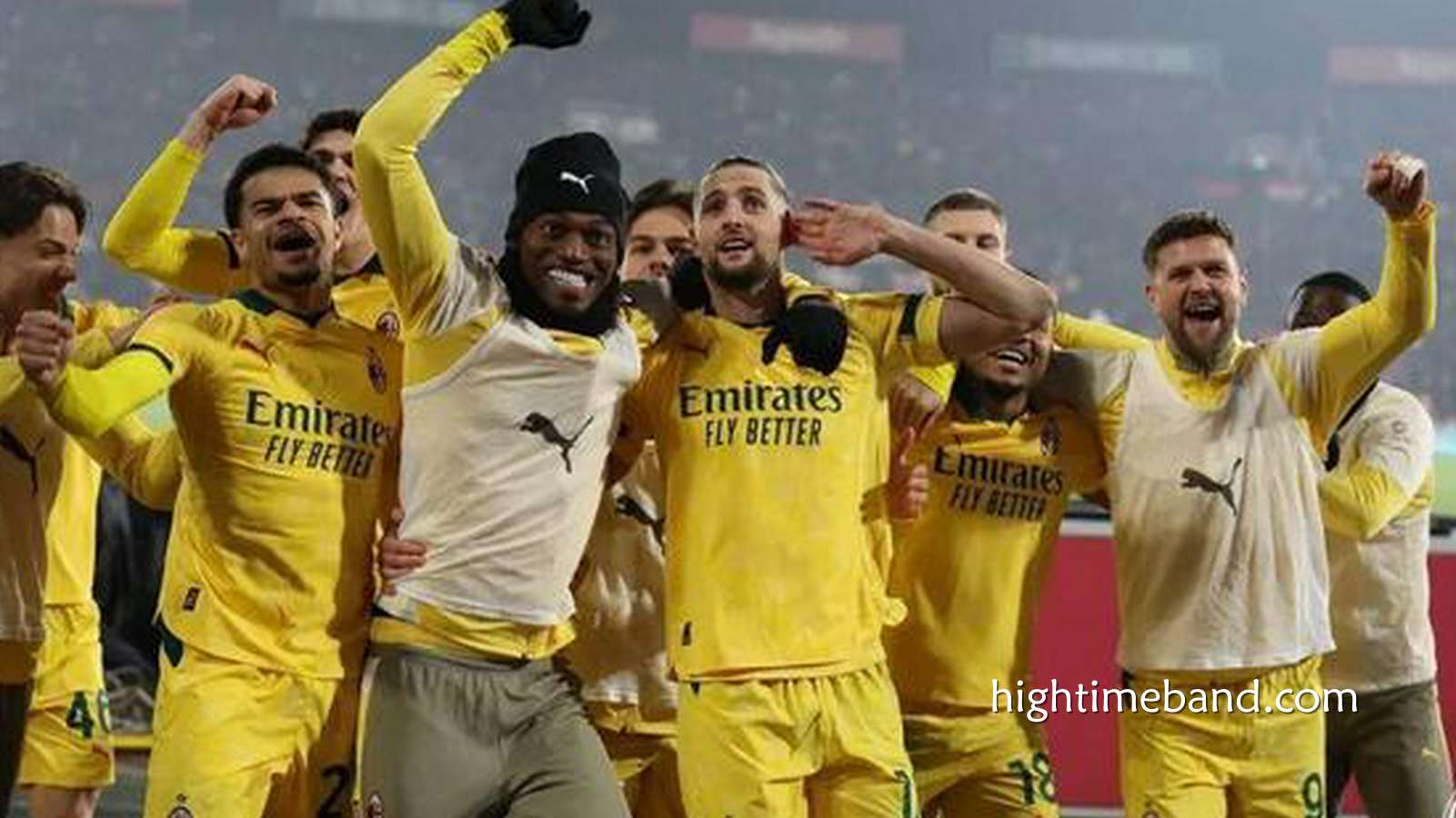 皇冠体育热点聚焦：集锦丨拉比奥特传射，米兰3-0博洛尼亚