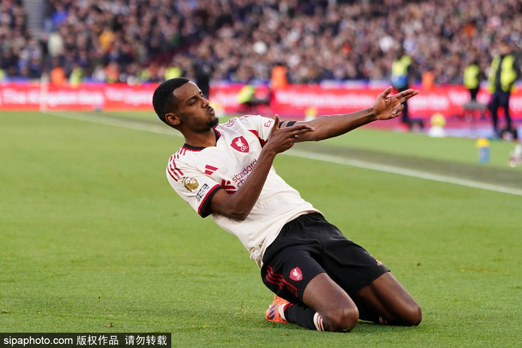 皇冠体育热点资讯 - 英超-加克波传射伊萨克破门 利物浦2-0西汉姆止三连败 | 皇冠体育