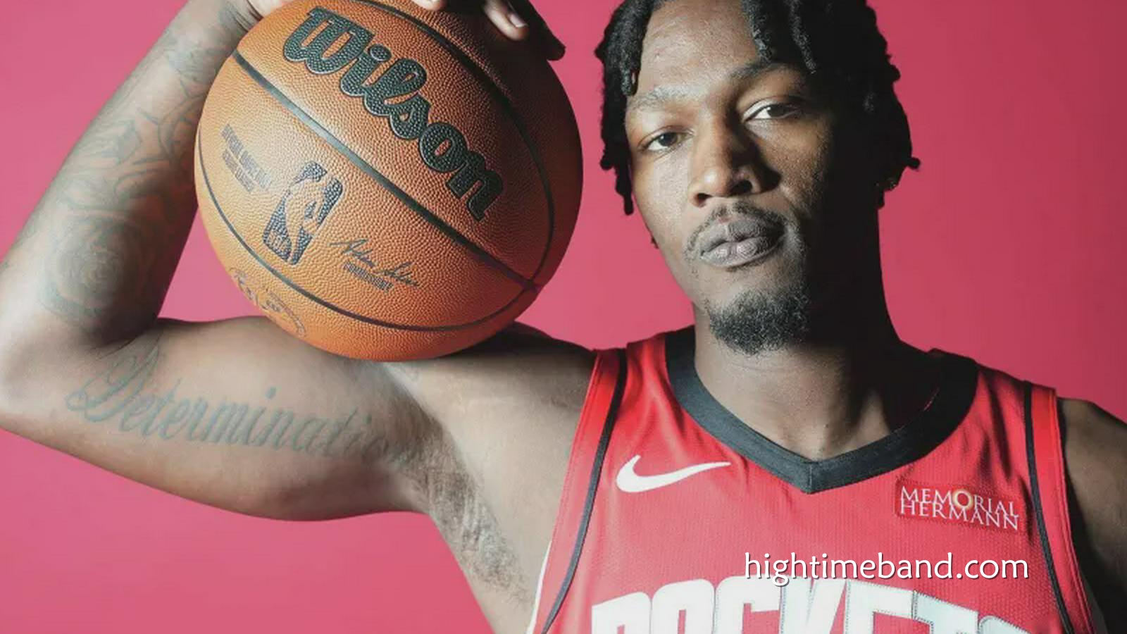 皇冠体育行业洞察:火箭评估交易芬尼-史密斯!引援瞄准四大后卫 明确两项原则